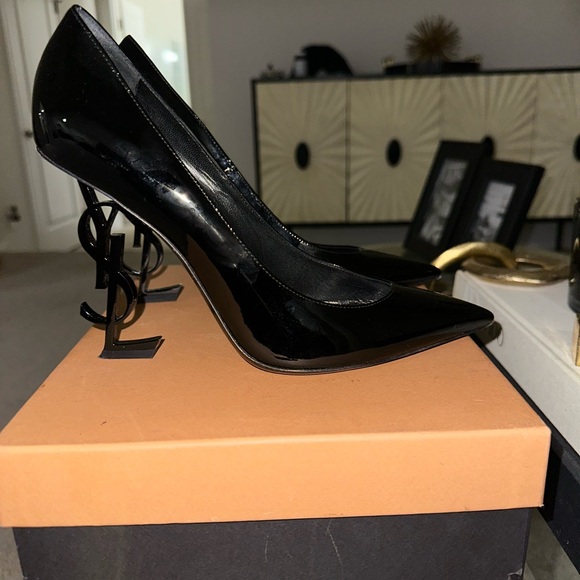 Authentic YSL heels in great condition - Picture 4 of 5